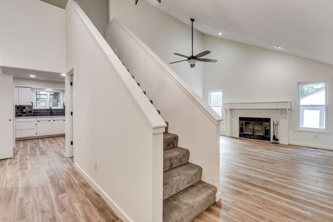 Building Photo - Completely renovated 4 bedroom, 3 bathroom...