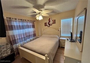 Building Photo - 4346 27th Ct SW