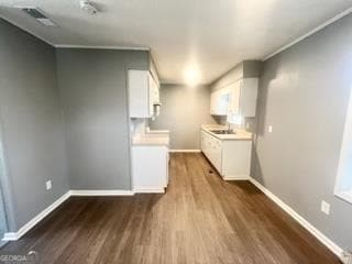 Building Photo - 116 Sir Lancelot St