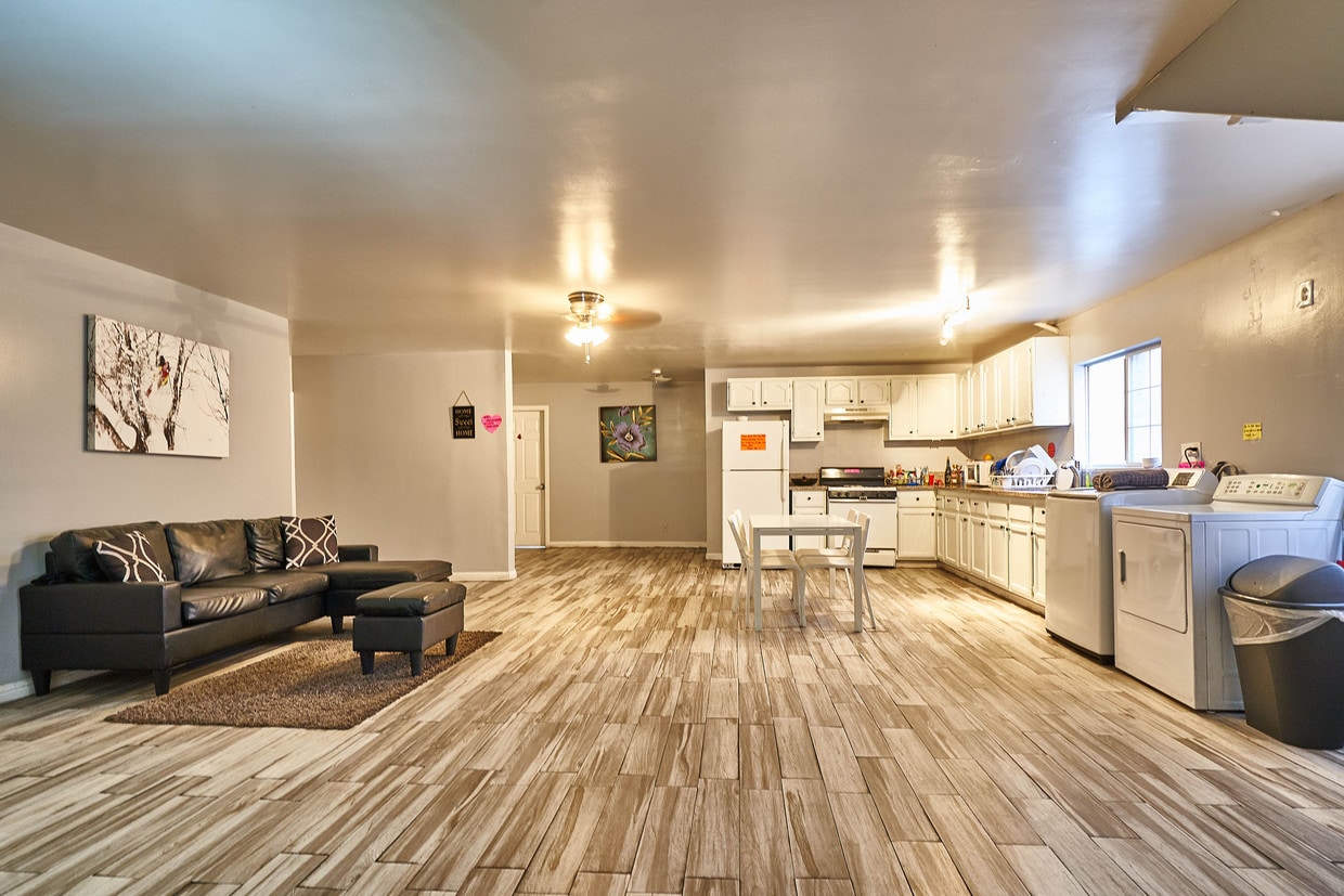 Photo - 1221 E 33rd St (Los Angeles, CA)