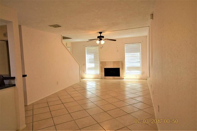 Building Photo - 9467 Pagewood Ln
