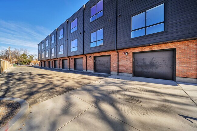 Foto del edificio - 884 E Rowley Dr