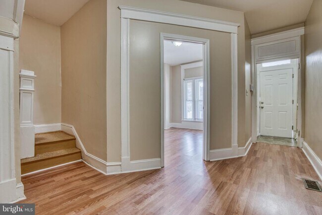 Building Photo - 3431 Reisterstown Rd