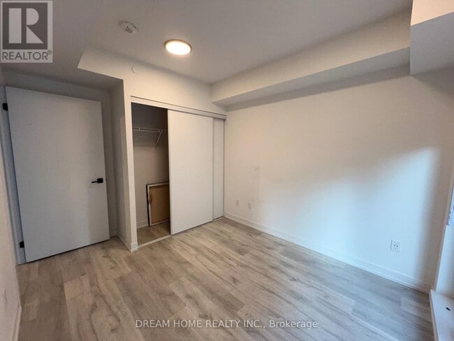 Building Photo - 2 Augusta Ave