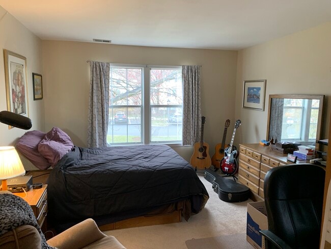 Bedroom - 106 Heritage Blvd