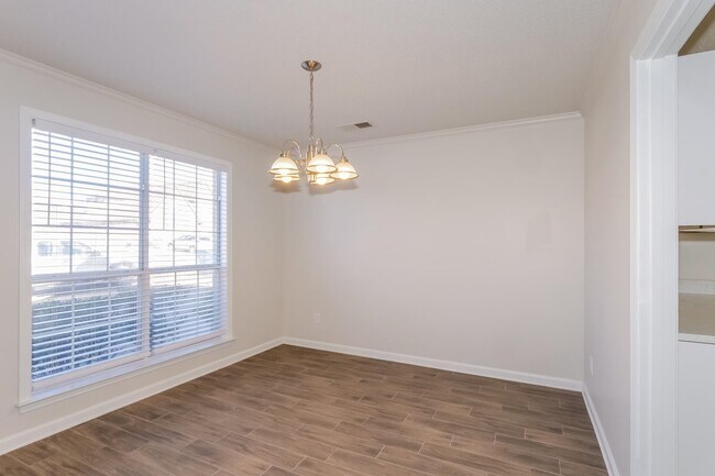 Building Photo - 7317 Pinnacle Farms Dr