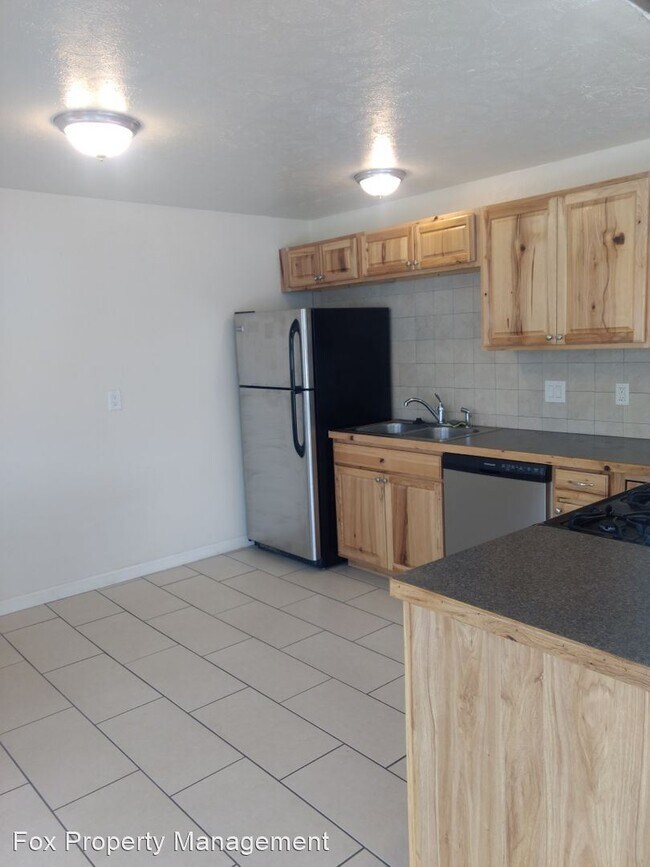 Foto del edificio - 2 br, 1 bath House - 708 Meeker Street