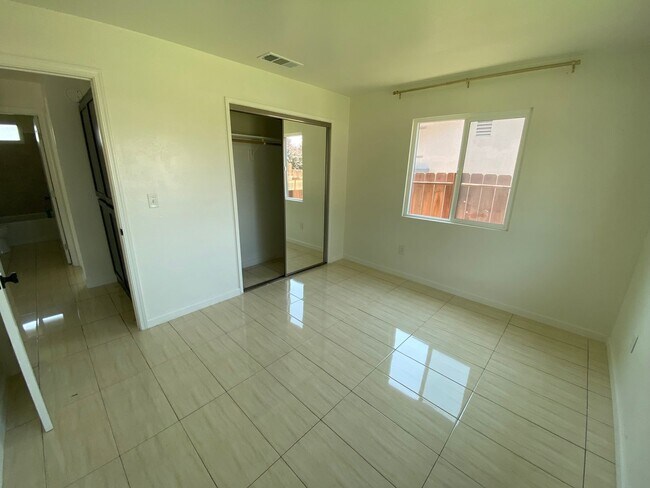 Foto del edificio - Cozy Home for rent in Tulare