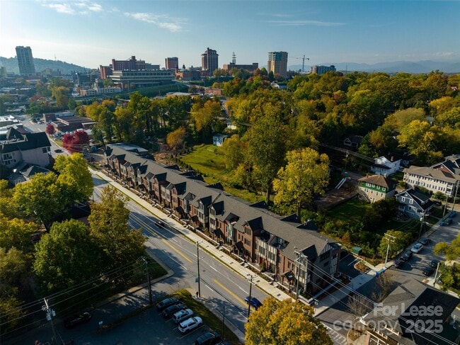 Building Photo - 205 Broadway St