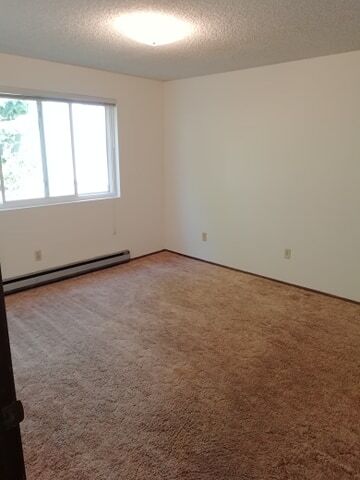 Foto principal - 916 NE 72nd St