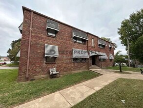 Building Photo - 3955 Jamieson Ave