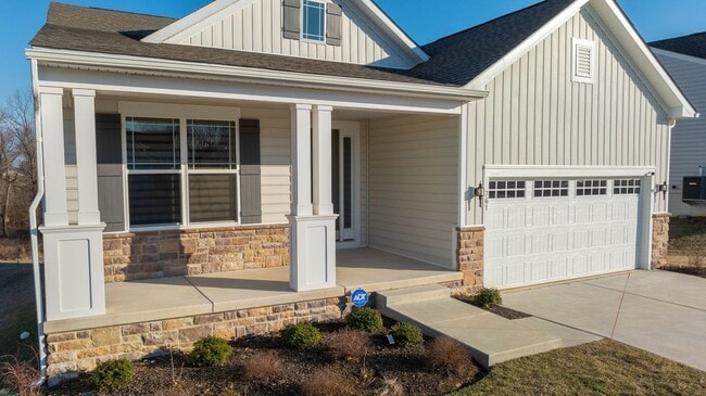Building Photo - 55+ Active Adult Community – Spacious 3BD/...
