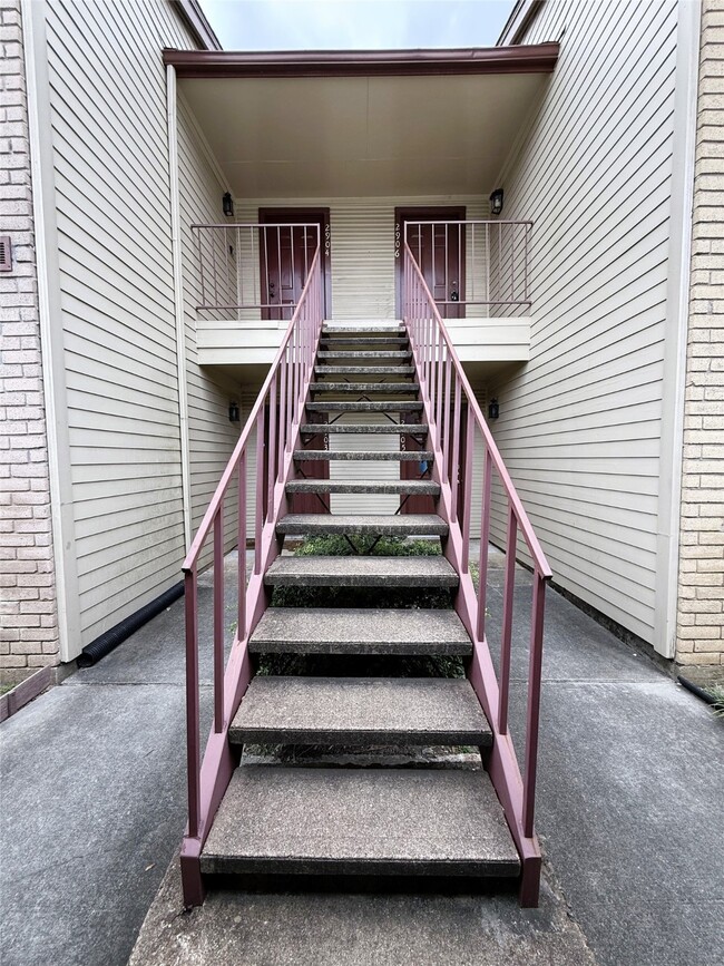 Building Photo - 2120 El Paseo St