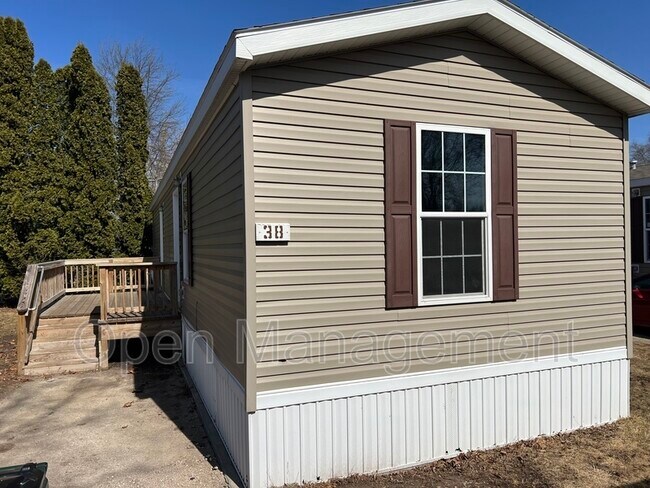 Foto del edificio - 755 N Tratt St