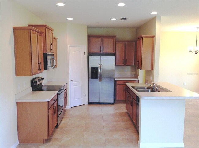 Foto del edificio - 6532 S Goldenrod Rd