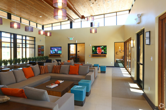 Clubhouse - IMT Desert Ridge