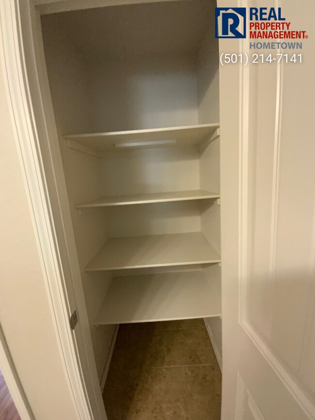 Foto del edificio - 3225 Miracle Heights Ct