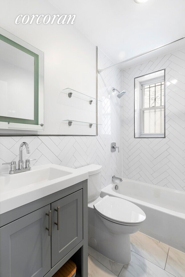 Foto del edificio - 1676 Sterling Pl