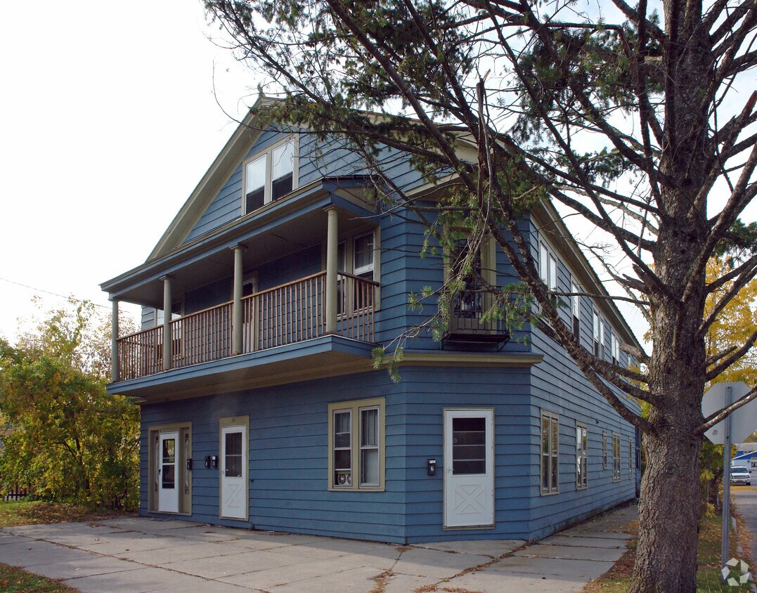Primary Photo - 63 Ballston Ave