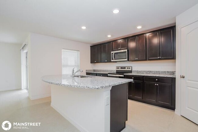 Building Photo - 1660 Gopher Tree St, Mascotte, FL 34753