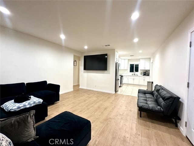 Foto del edificio - 7732 Wyngate St
