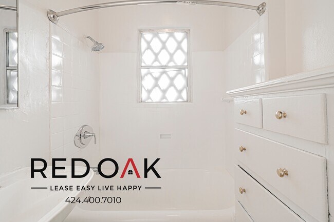 Foto del edificio - 706 N St Andrews Pl