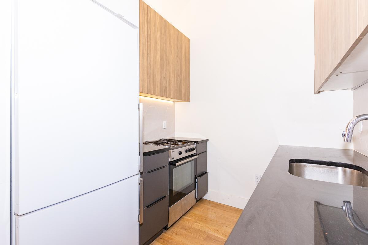 Foto principal - 77 Clay St