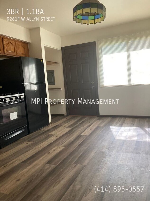 Foto principal - 9261F W Allyn St