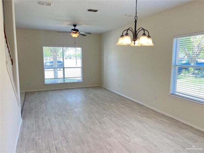 Building Photo - 3403 Santa Fe