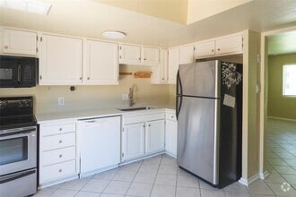 Building Photo - 8809 Dawnridge Cir