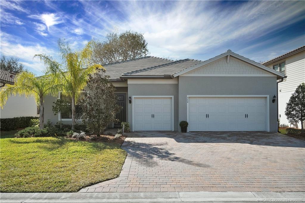 Primary Photo - 564 SE Villandry Way