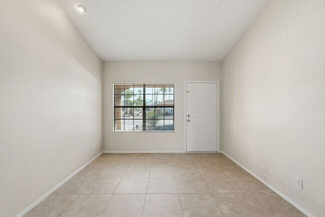 Foto del edificio - 16264 N 66th St