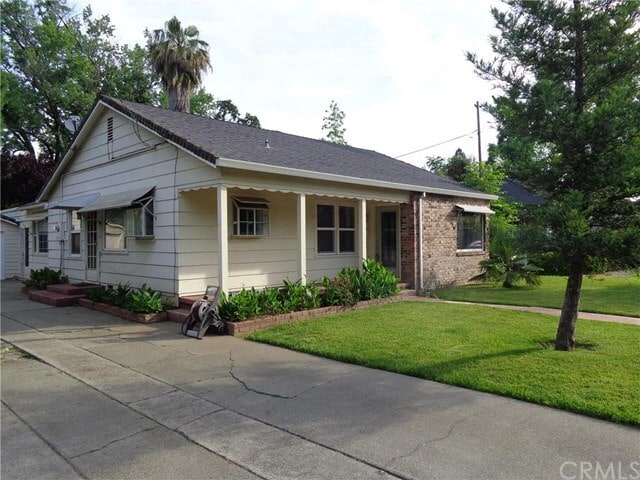 Building Photo - 464 E 6th Ave