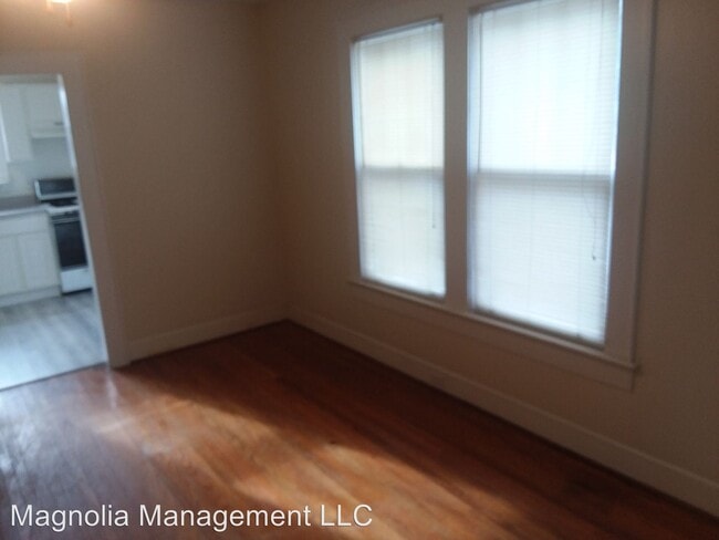 Building Photo - 2 br, 1 bath House - 213 Perry St.