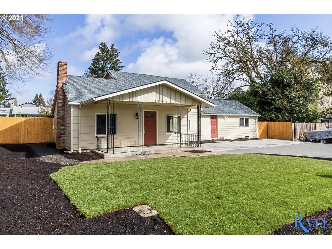 30845 NW Cottage St, North Plains, OR 97133 Townhome Rentals in North