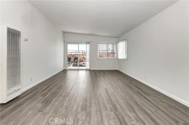 Building Photo - 128 Avenida Serra