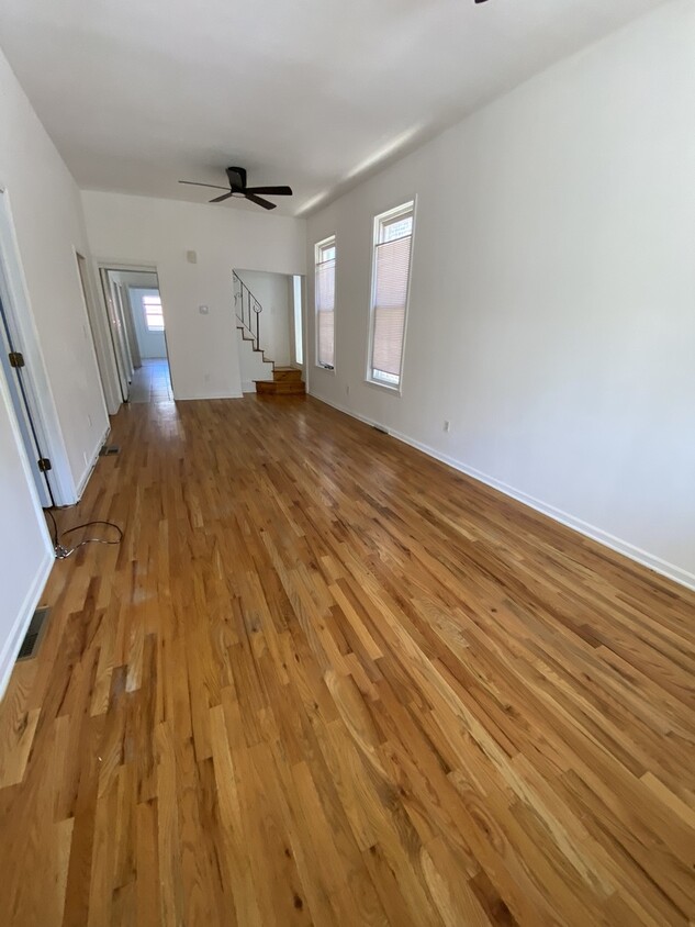 Foto del edificio - 346 W 29th Pl