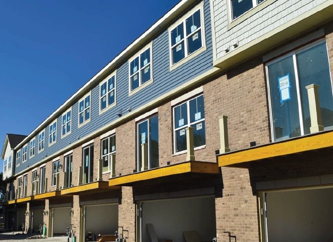Building Photo - Webster Place