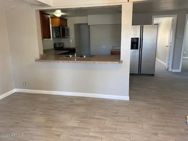 Foto del edificio - 8821 N 4th St