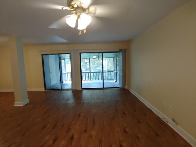 Building Photo - 2494 E Thundell Dr
