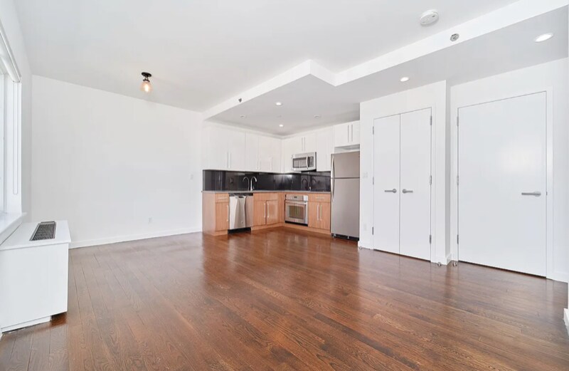 Primary Photo - 1211 DeKalb Ave