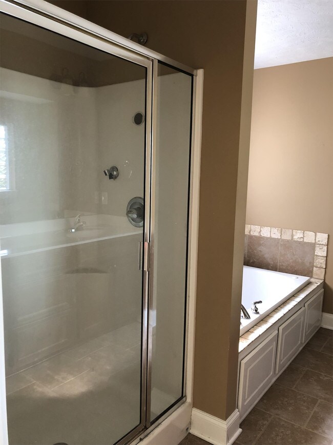 Foto del edificio - 2736 Pointe Ct