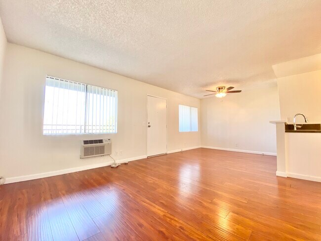 Foto del edificio - 5011 Monte Vista St