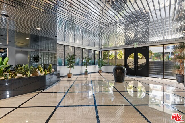 Foto del edificio - 12000 Goshen Ave