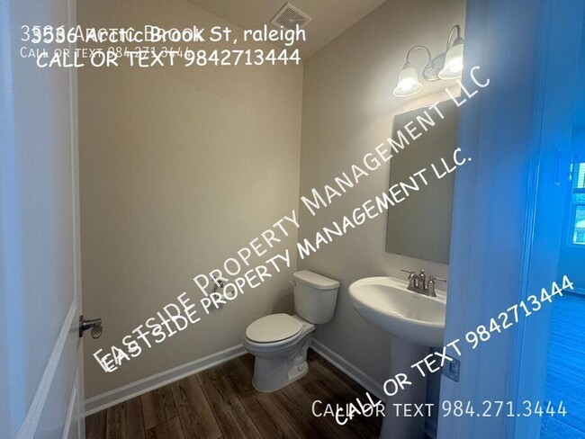 Building Photo - 3536 Arctic Brook St