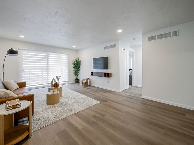 Photo - Luxury Living at Z on Plymouth – 1,000 SF Two-Bedroom Residence Apartment