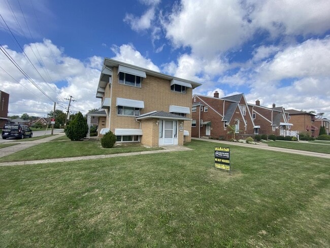 Building Photo - 6326 Ridge Rd