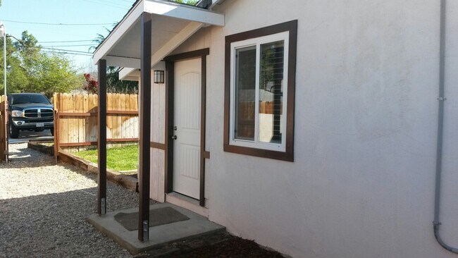 Front door looking towards front gate - 34615 Avenue E