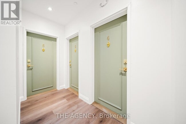 Building Photo - 153 Main St E