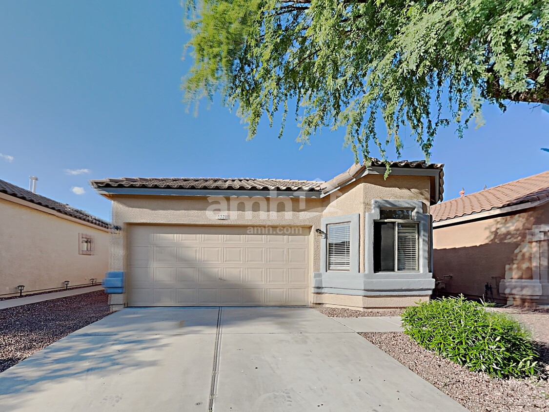 Primary Photo - 337 E Camino Limon Verde